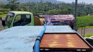 bantuan-air-bersih-untuk-warga-terdampak-krisis-air-bersih-di-Mojokerto-Jatim.jpg