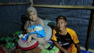 bayi-lahir-saat-gempa.jpg