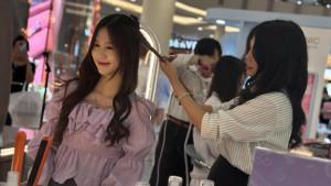 bergelombang-yang-juga-menjadi-salah-satu-tren-gaya-rambut-musim-panas.jpg