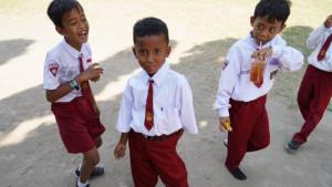 bocah-SD-Kediri-sekolah-lagi.jpg