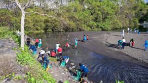 di-Pantai-Seranite-Kelurahan-Lateng-Kecamatan-Banyuwangi-Jumat-pagi-1992025.jpg