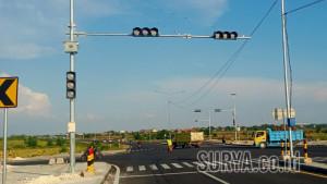 disambut-oleh-warga-pengguna-jalan-untuk-menekan-bahaya-kecelakaan.jpg