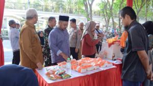 gresik-berbagai-kebutuhan-pokok-yang-dijual-dengan-harga-terjangkau.jpg