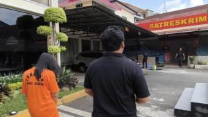 ibu-anak-Jember-edarkan-sabu.jpg