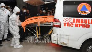 jenazah-tiba-di-DVI-RS-Bhayangkara-Surabaya-pada-Minggu-5102025-malam.jpg