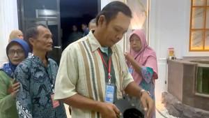 keluarga-siswi-SMA-jombang-jatim-korban-pembunuhan-berencana.jpg