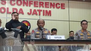 konferensi-pers-di-Gedung-Bidang-Humas-Mapolda-Jatim-Kamis-1892025.jpg