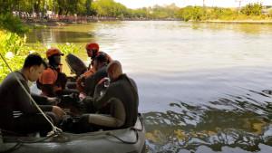 lokasi-2-pria-tenggelam-di-Sungai-Brantas-Rolak-Gunungsari-Surabaya.jpg