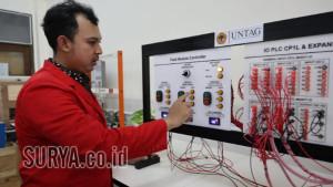 mahasiswa-untag-bikin-inovasi-training-kit-surabaya.jpg