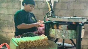 makanan-opak-gapit-Kediri-1.jpgmakanan-opak-gapit-Kediri-2.jpg