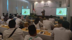 memaparkan-bimtek-SOP-Baznas-se-Jawa-Timur-Senin-2292025.jpg