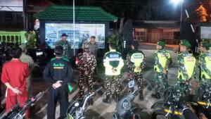 patroli-malam-gabungan-di-Kecamatan-Wonosalam-Jombang-Jatim.jpg