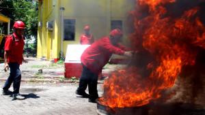 penanganan-bencana-kebakaran-di-permukiman-Minggu-12102025.jpg