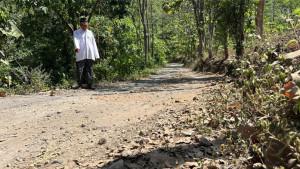 perbaikan-jalan-rusak-Pasuruan-5.jpg