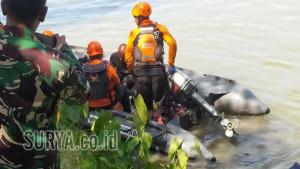 pintu-air-Rolak-Karah-Jambangan-sejauh-sekitar-hampir-satu-kilometer.jpg