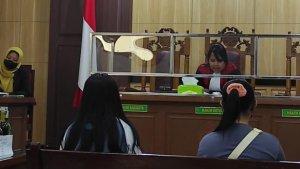sidang-kasus-miras-di-PN-Gresik1.jpg