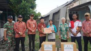untuk-memperbaiki-rumah-warga-yang-rusak-terdampak-angin-kencang.jpg