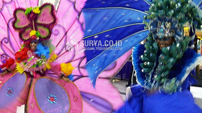 Model Pun Pakai Kostum Dunia Bawah Laut di Art Carnaval Madiun