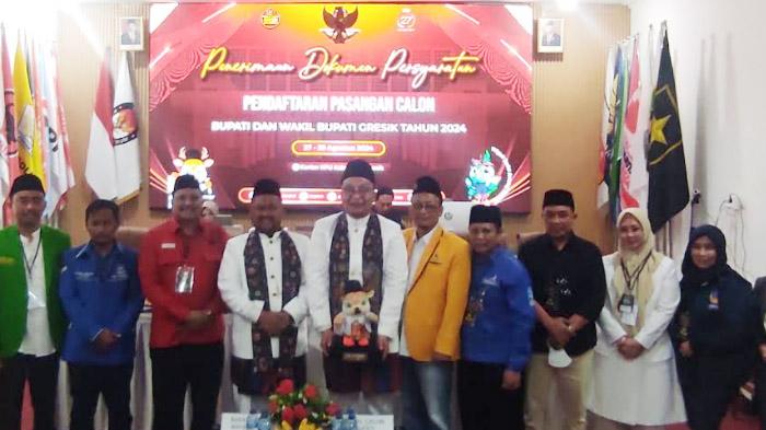 Gus Yani-Alif Satu-Satunya Pendaftar Cabup-Cawabup, Warga Gresik Disuguhi Tontonan Bak Karnaval