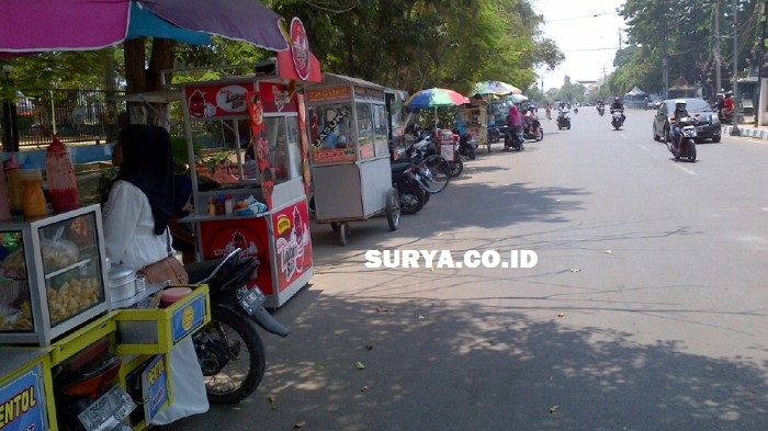 Ini Suara Hati Pedagang Kaki Lima di Alun-alun Kota Bangkalan