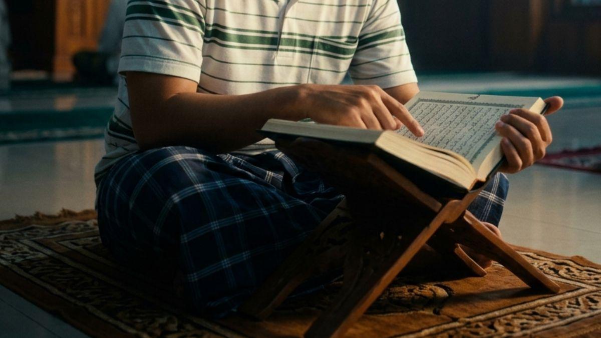 5-Surat-Al-Quran-yang-Dianjurkan-Dibaca-di-Malam-Jumat-dan-Keutamaannya.jpg
