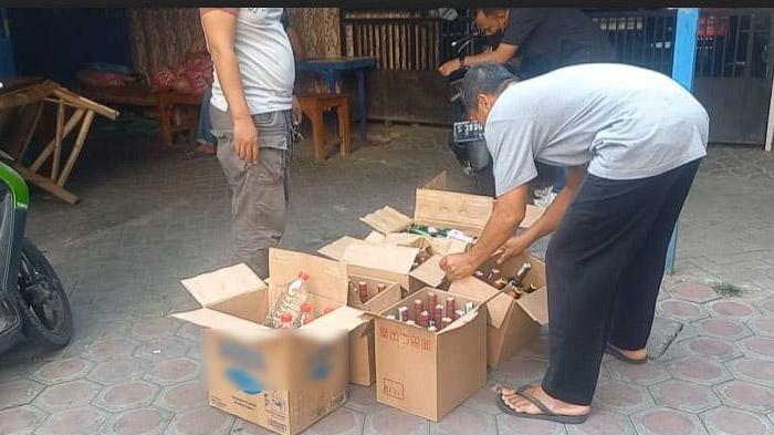 683-botol-diamankan-Tim-Cyber-Miras-Polres-Jombang.jpg