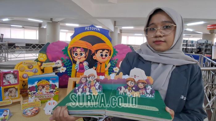 Angkat Isu Kesejahteraan Hewan, Mahasiswi Universitas Dinamika Surabaya Bikin Buku Pop Up Interaktif