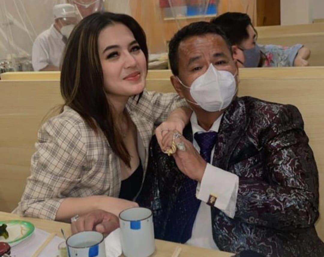 AKHIRNYA Hotman Paris Akui Punya Hubungan dengan Iqlima Kim, Sebut Ada Rasa Cemburu saat Tak Bersama