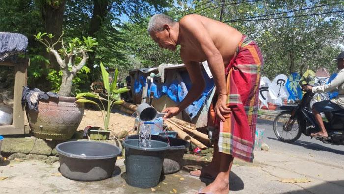 Akibat Eksodus Ribuan Pedagang Pasar Kolpajung, Pasokan Air PDAM di Pamekasan Kota Menyusut