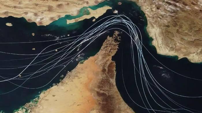 Alasan-Iran-Akhirnya-Mau-Buka-Selat-Hormuz-Netanyahu-Terpaksa-Turuti-Trump-untuk-Gencatan-Senjata.jpg