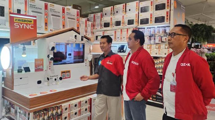 Ali-Yudhanto-General-Manager-Sales-Operations-Azko-paling-kanan.jpg