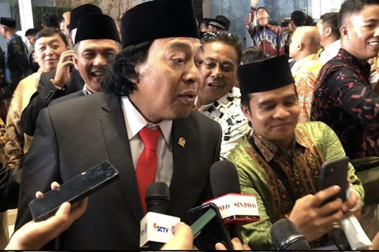 Viral Candaan Komeng saat Pelantikan DPD RI, Bikin Orang-orang di Ruangan Spontan Ucap "Uhuy"