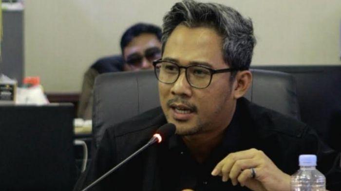 Azhar-Kahfi-bereaksi-keras-atas-insiden-pembacokan-yang-membawa-korban-dua-remaja.jpg