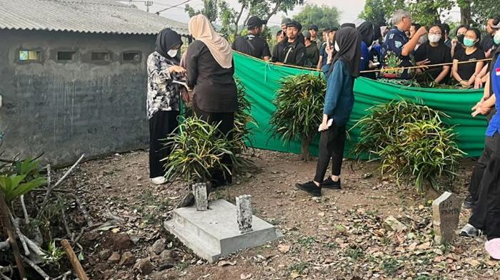 Polres Mojokerto Bongkar Makam Misterius di Pacet, Diduga Berisi Jasad Bayi Korban Aborsi Ilegal