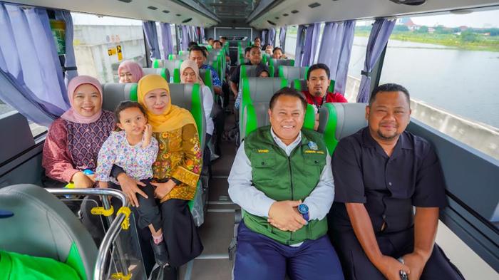 Pastikan Bus TransJatim Tak Hanya untuk Koneksi Wilayah, Khofifah: Harus Jangkau Kawasan Wisata