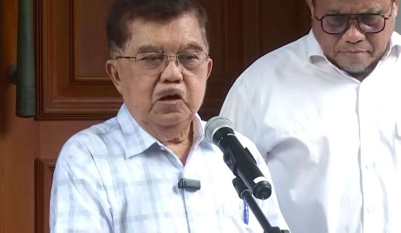 Bantahan-JK-Usai-Disebut-Mendanai-Kasus-Dugaan-Ijazah-Palsu-Jokowi-Singgung-Perbuatan-Haram.jpg