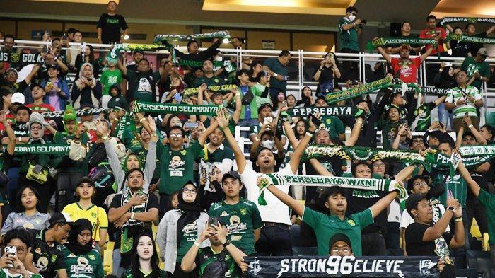 surabaya/Bonek-dan-Bonita-saat-memberikan-dukungan-langsung-pada-Persebaya-di-Stadion-Surabaya.jpg