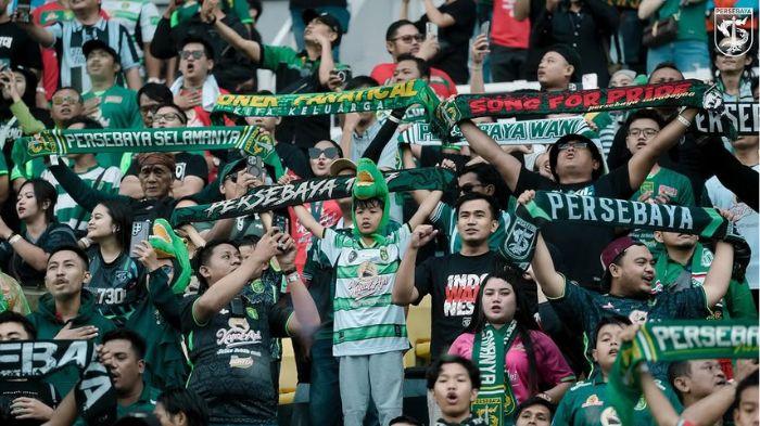 Bonek-saat-memberikan-dukungan-di-laga-Persebaya-Surabaya-vs-Arema-FC-di-Liga-1.jpg