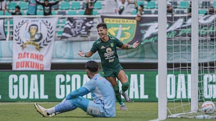 Bruno-Moreira-merayakan-gol-yang-ia-cetak-bersama-Persebaya-Surabayass.jpg