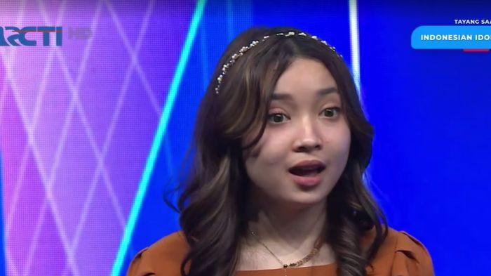 Bunga-Reyza-saat-eliminasi-Indonesian-Idol-2022.jpg