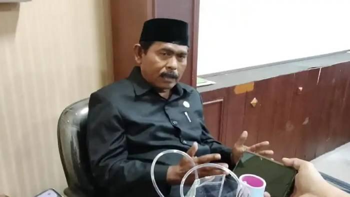 Buntut-Anggota-DPRD-Jember-Main-Game-Saat-Rapat-BK-DPRD-Heran-Mengapa-Merokok-Dipermasalahkan.jpg
