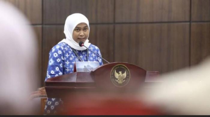 Buntut Curhat Cenuk Widiyastrisna Soal Gaji Pokok Rp2,6 Juta, Alami Doxing dan Pengurangan Jam Kerja - Surya.co.id