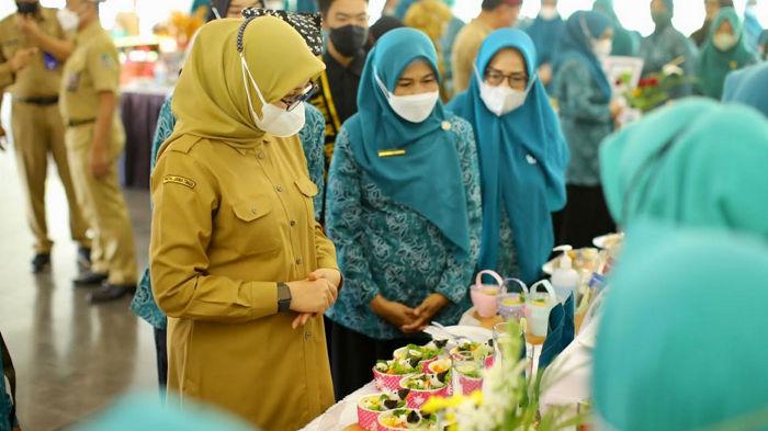 Bupati Ipuk Dorong PKK di Banyuwangi Berinovasi Atasi Stunting