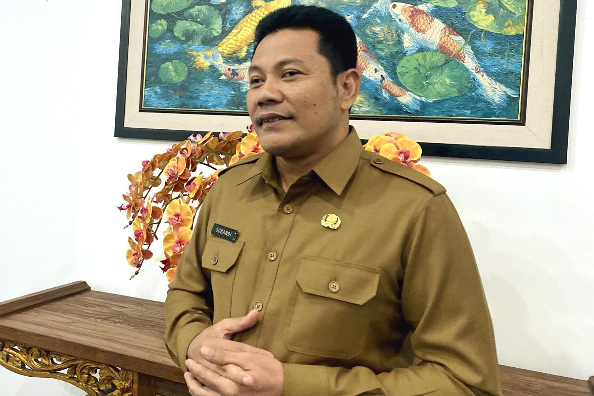 Bupati-Sidoarjo-Subandi-3112025.jpg