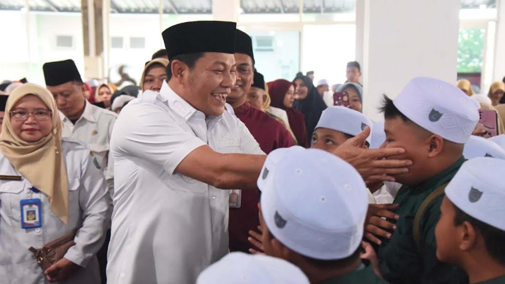 Bupati-Sidoarjo-Subandi-buka-Pentas-Pendidikan-Agama-Islam.jpg