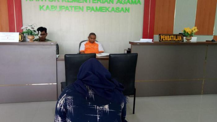Daftar Bersama Tetapi Diberangkatkan Terpisah, 45 CJH Pamekasan Pilih Mundur; Kebanyakan Suami Istri