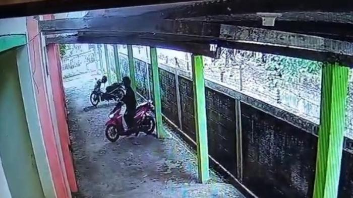 CURANMOR-Peristiwa-pencurian-kendaraan-bermotor-terjadi-di-area-parkira.jpg