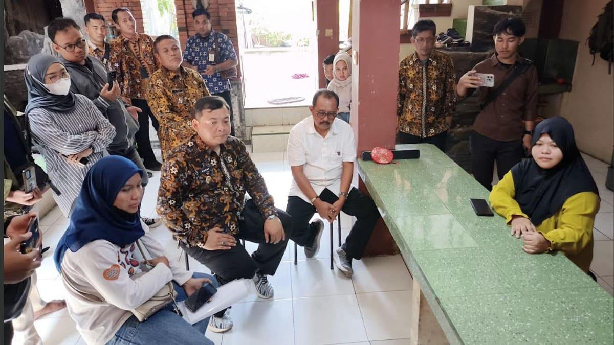 Cak-Ji-dan-korban-dugaan-penipuan-WO-mediasi-di-Mojokerto-Jatim.jpg