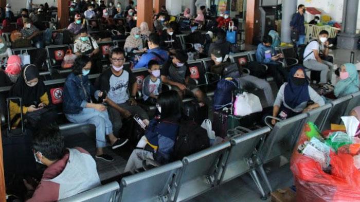 Akhir Tahun, Pelanggan KA Diimbau Perhatikan Lagi Barang Bawaan dan Syarat Perjalanan