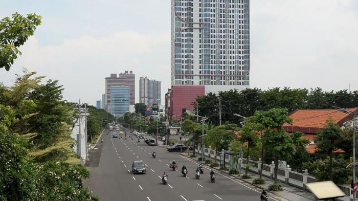 Cuaca-Surabaya-Hari-Ini-Jumat-12-Juni-2026-Potensi-Hujan-Ringan-Siang-Hari.jpg